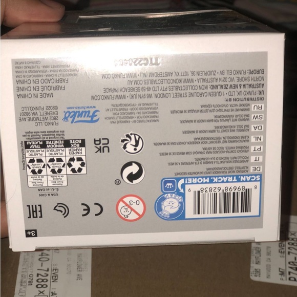 Birthday Freddy #195 funko pop - Picture 5 of 6